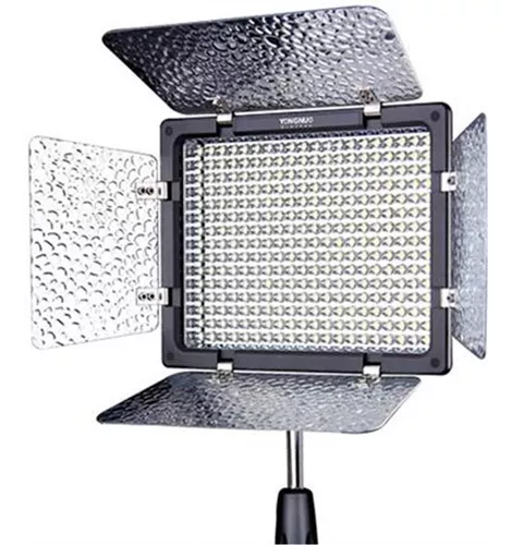 LED YN300 ILL ILUMINADOR LEDS3200-5500K + FONTE + TRIPÉ 2 MT